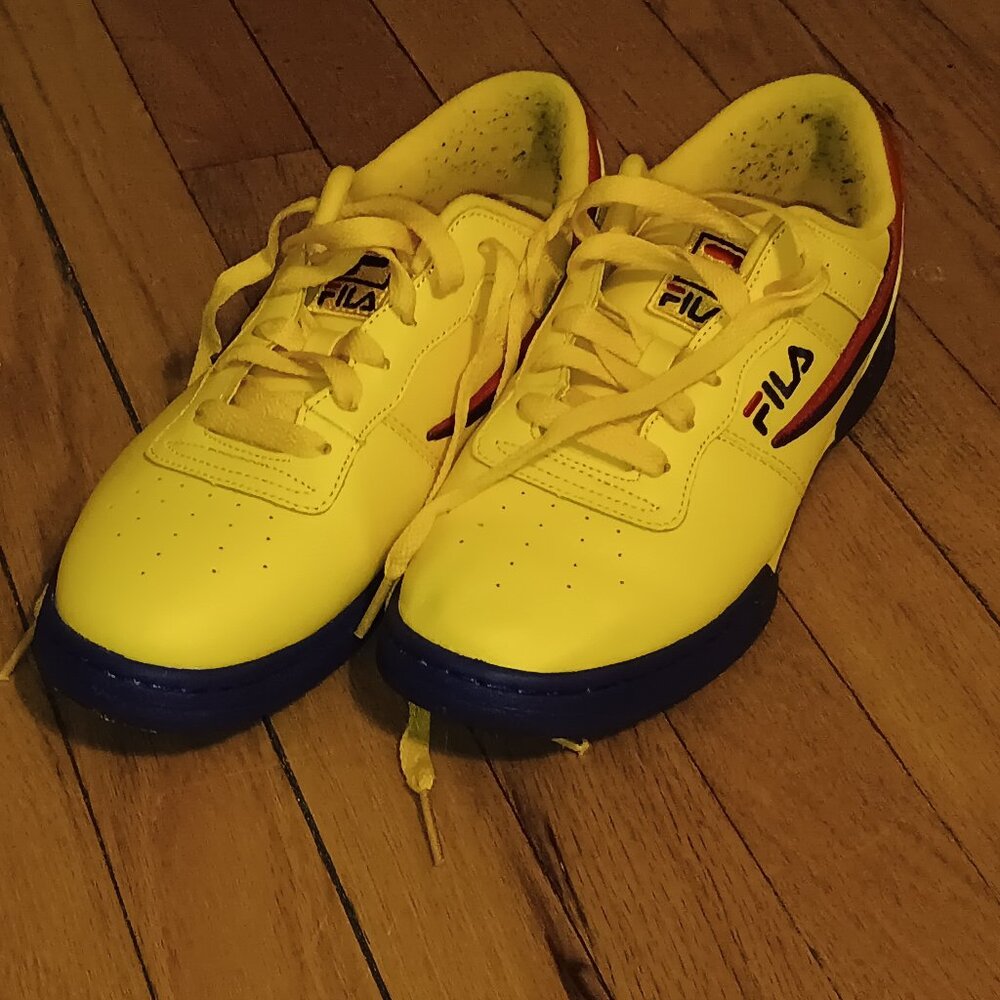 Men's Fila Original Fitness Low Yellow Casual Size 8 (41 EUR) Used